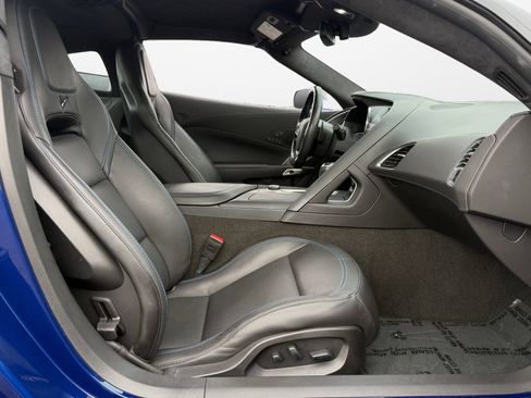Used 2018 Chevrolet Corvette Grand Sport RWD image 17