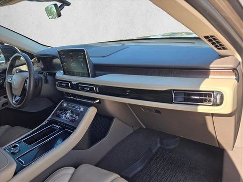 Used 2020 Lincoln Aviator Reserve w/ Equipment Group 202A image 26