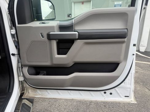 Used 2018 Ford F150 XLT w/ Equipment Group 301A Mid RWD image 27