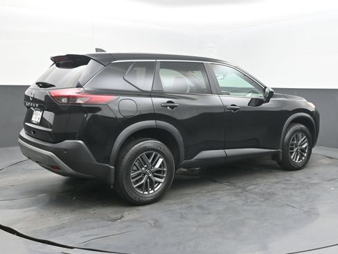 Used 2023 Nissan Rogue S FWD image 7