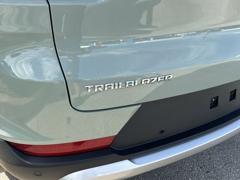 New 2026 Chevrolet TrailBlazer LT w/ Convenience Package image 9