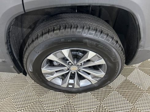 Used 2025 Chevrolet Equinox LT AWD/4WD image 10
