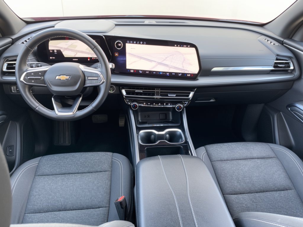 Certified 2026 Chevrolet Traverse LT w/ Sun and Wheel Package FWD image 17