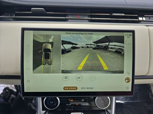 Certified 2023 Land Rover Range Rover SE AWD/4WD image 24