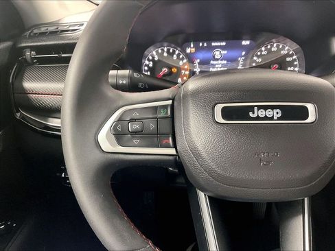 Used 2022 Jeep Compass Trailhawk AWD/4WD image 22