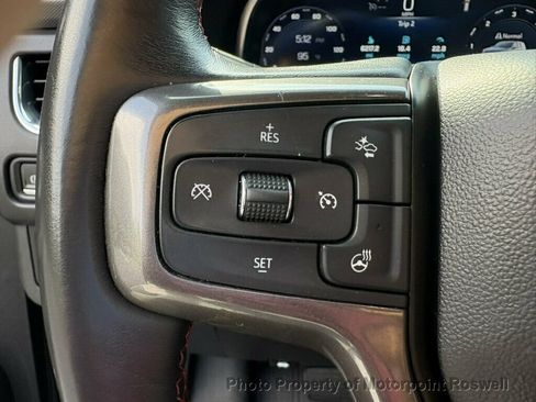 Used 2022 Chevrolet Suburban RST w/ Luxury Package RWD image 17