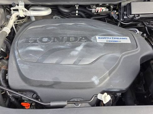 Used 2016 Honda Pilot Touring image 23