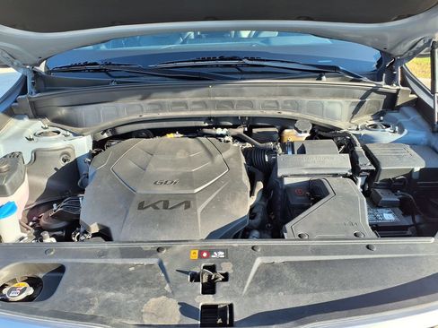 Used 2025 Kia Telluride S FWD image 41