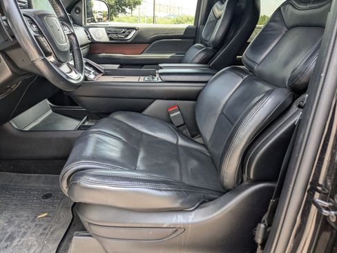 Used 2020 Lincoln Navigator Reserve w/ Luxury Package AWD/4WD image 5