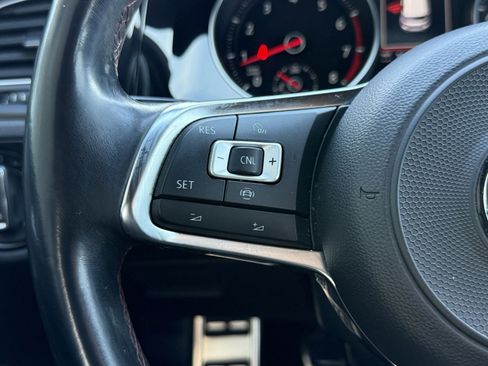 Used 2020 Volkswagen GTI S image 22