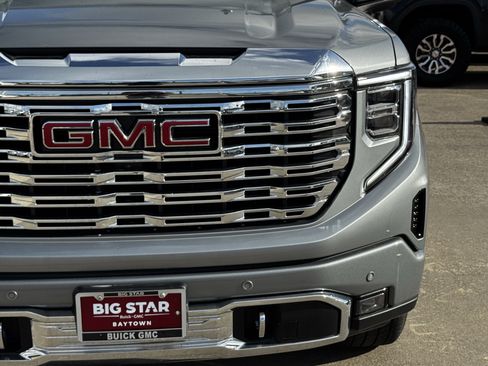 Used 2025 GMC Sierra 1500 Denali w/ Denali Reserve Package AWD/4WD image 5