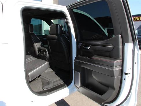 Used 2022 GMC Sierra 1500 AT4X image 37