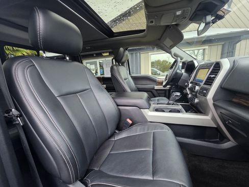 Used 2020 Ford F150 Lariat w/ Equipment Group 502A Luxury AWD/4WD image 14
