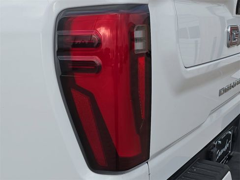 Used 2024 GMC Sierra 3500 Denali w/ Denali Reserve Package image 32
