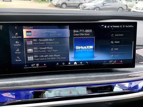 Used 2023 BMW 760i xDrive w/ Executive Package AWD/4WD image 32