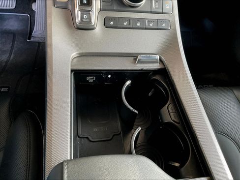 Used 2022 Hyundai Palisade Calligraphy w/ Winter Package FWD image 15