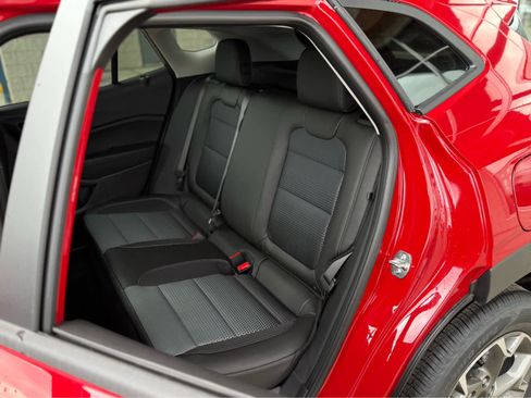 New 2026 Chevrolet Trax LT image 35