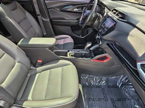 Used 2022 Chevrolet TrailBlazer RS w/ Sun and Liftgate Package FWD image 13