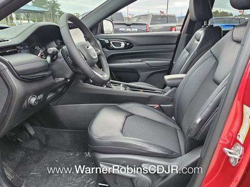 New 2026 Jeep Compass Latitude image 5