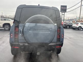 Used 2024 Land Rover Defender 110 X-Dynamic SE video 4