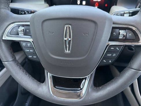 Certified 2022 Lincoln Nautilus FWD w/ Premium Package image 28