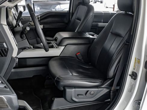 Used 2021 Ford F350 Lariat w/ Chrome Package image 30