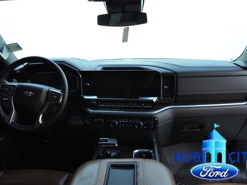 Used 2022 Chevrolet Silverado 1500 RST w/ Texas Edition Plus AWD/4WD image 18