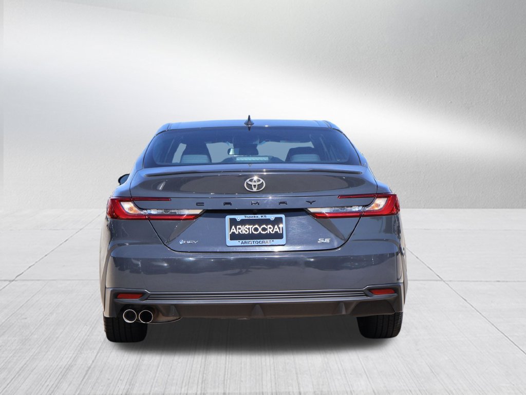Used 2025 Toyota Camry SE FWD image 33