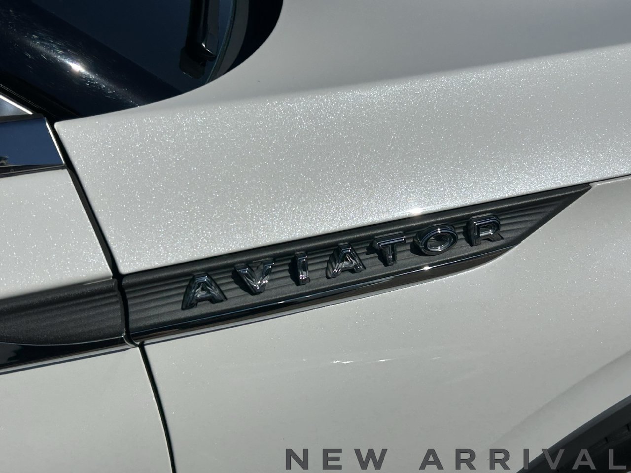 Used 2023 Lincoln Aviator Reserve w/ Elements Package Plus RWD image 7