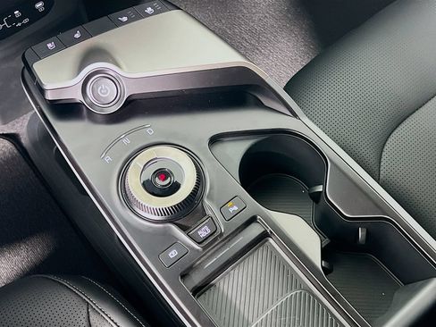 New 2026 Kia EV6 Wind RWD image 15