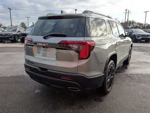 Certified 2023 GMC Acadia SLE w/ Driver Convenience Package image 4