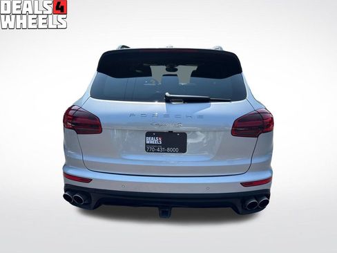 Used 2016 Porsche Cayenne S w/ Premium Plus Package AWD/4WD image 4