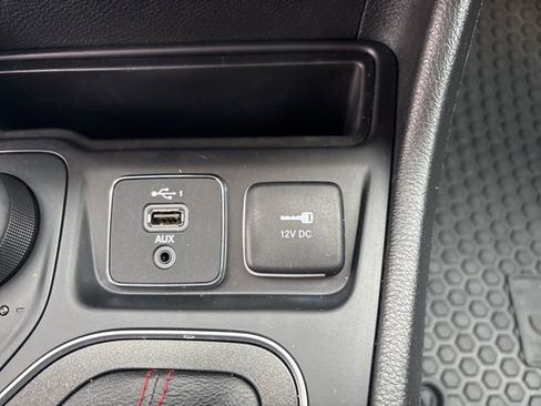 Used 2022 Jeep Cherokee Trailhawk w/ Sun, Sound & Nav Group image 60