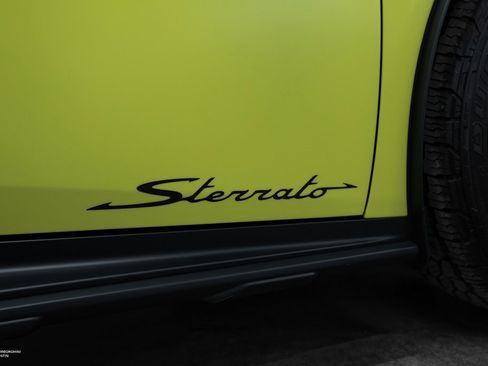 Used 2024 Lamborghini Huracan Sterrato image 19