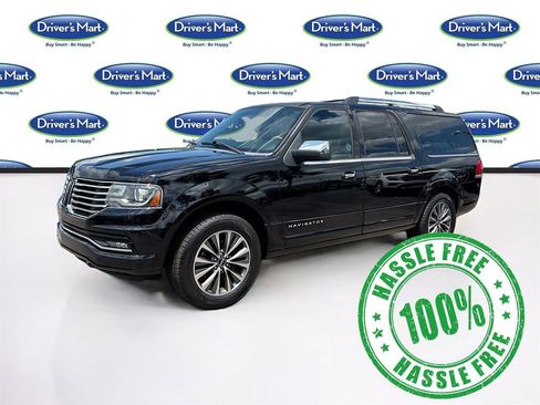 Used 2016 Lincoln Navigator L Select RWD image 3