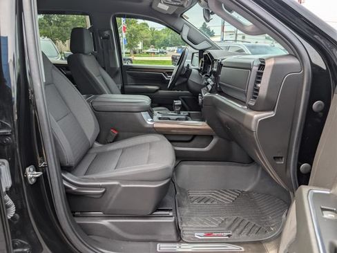 Used 2023 Chevrolet Silverado 1500 LT AWD/4WD image 12