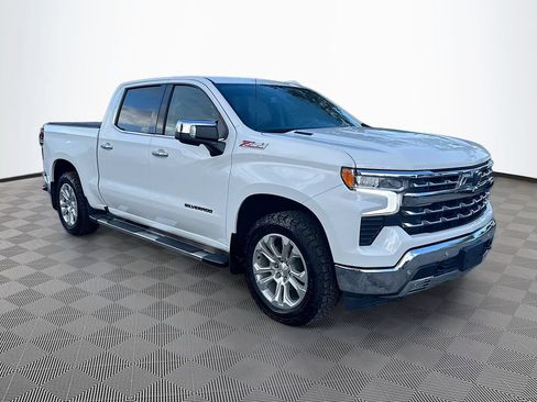Used 2024 Chevrolet Silverado 1500 LTZ AWD/4WD image 4