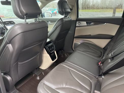 Used 2020 Lincoln Nautilus Reserve image 18