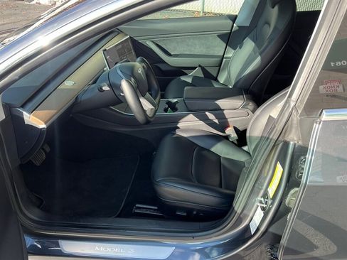 Used 2019 Tesla Model 3 Long Range image 16