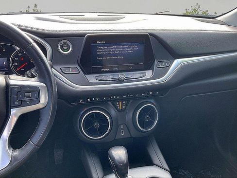 Used 2020 Chevrolet Blazer LT FWD image 9