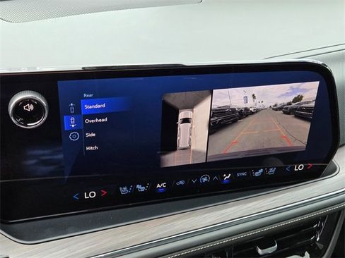 New 2025 Chevrolet Suburban Premier image 12