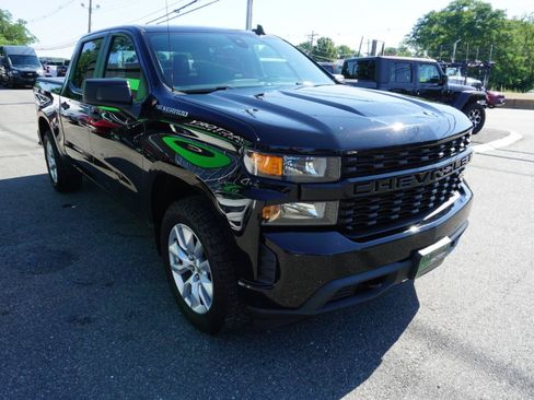 Used 2021 Chevrolet Silverado 1500 Custom w/ Safety Confidence Package AWD/4WD image 4