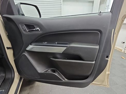 Used 2022 Chevrolet Colorado ZR2 AWD/4WD image 38