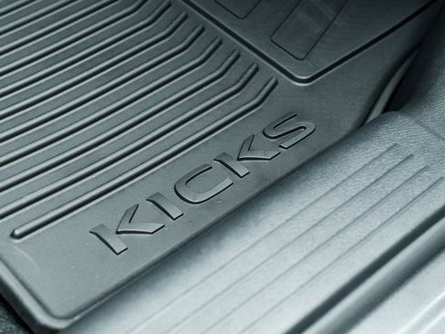 New 2025 Nissan Kicks Play S image 26