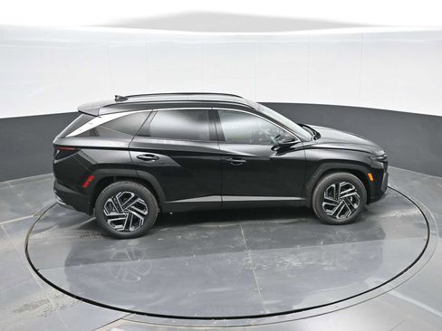 New 2026 Hyundai Tucson Limited image 29