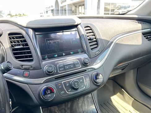 Used 2014 Chevrolet Impala LT w/ Premium Seating Package FWD image 29