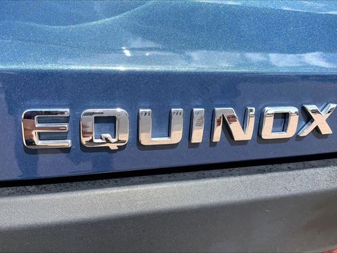 Used 2025 Chevrolet Equinox LT FWD image 10