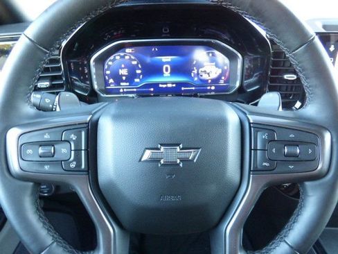 Used 2025 Chevrolet Silverado 1500 ZR2 w/ Technology Package image 28