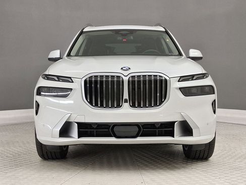 New 2026 BMW X7 xDrive40i w/ Premium Package image 4