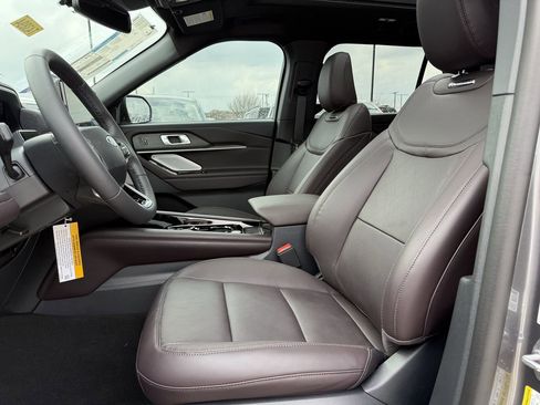 New 2026 Ford Explorer Platinum image 50